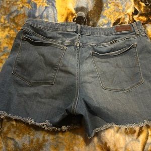 Women’s wrangler jean shorts